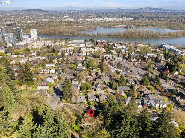 4323 Sw HAMILTON Ter, Portland, OR 97239