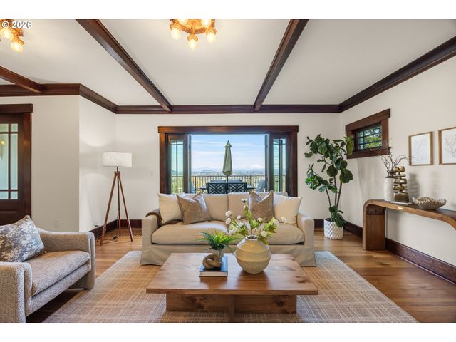 4323 Sw HAMILTON Ter, Portland, OR 97239