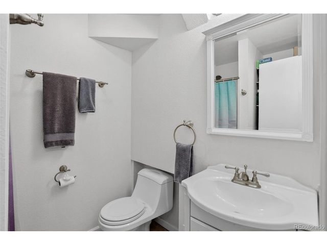 392 Eisenhower Dr, Louisville, CO 80027