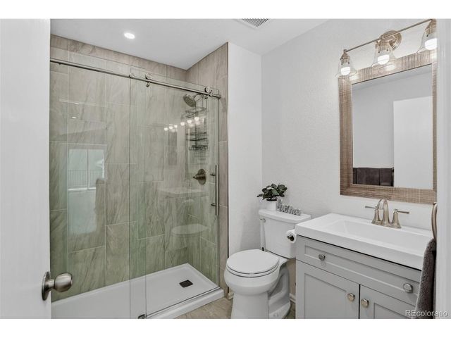 392 Eisenhower Dr, Louisville, CO 80027