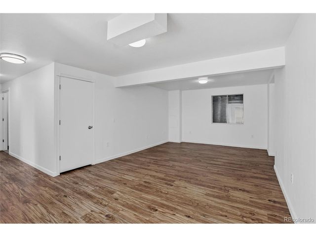 392 Eisenhower Dr, Louisville, CO 80027