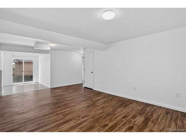 392 Eisenhower Dr, Louisville, CO 80027