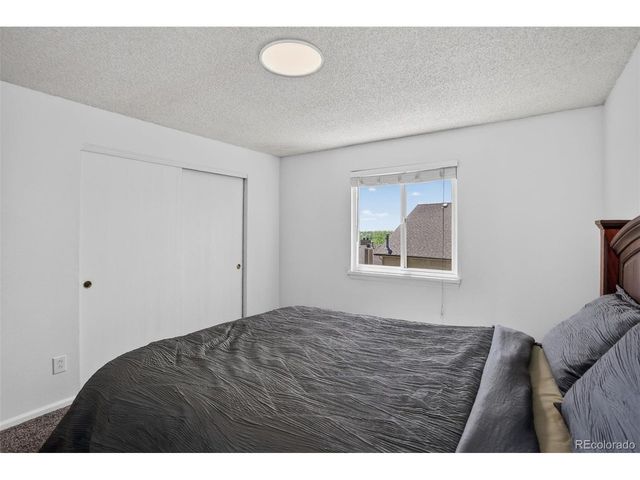 392 Eisenhower Dr, Louisville, CO 80027