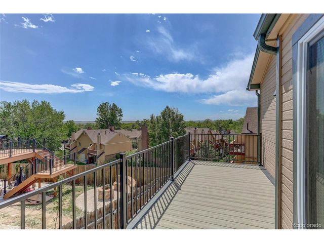 392 Eisenhower Dr, Louisville, CO 80027
