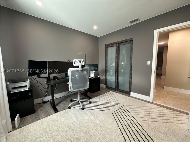 8203 NW 37th St, Coral Springs, FL 33065