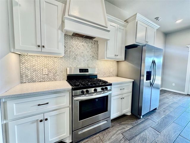 9005 Poppey Place, Yukon, OK 73099