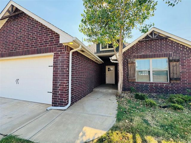 9005 Poppey Place, Yukon, OK 73099