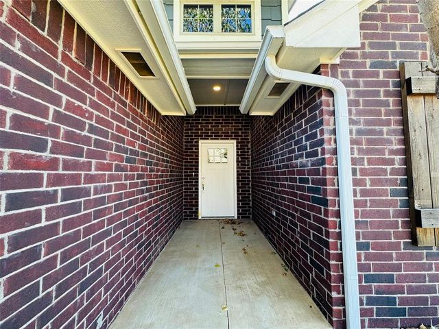 9005 Poppey Place, Yukon, OK 73099