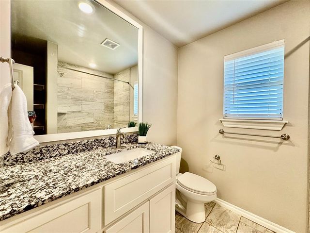 9005 Poppey Place, Yukon, OK 73099