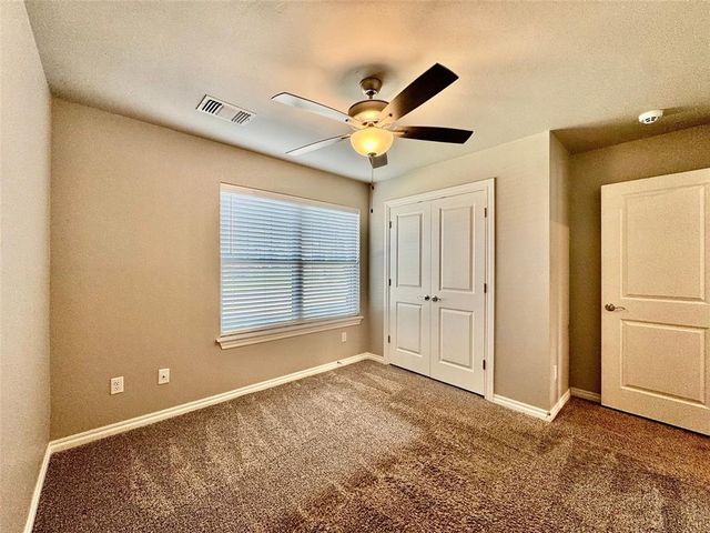 9005 Poppey Place, Yukon, OK 73099