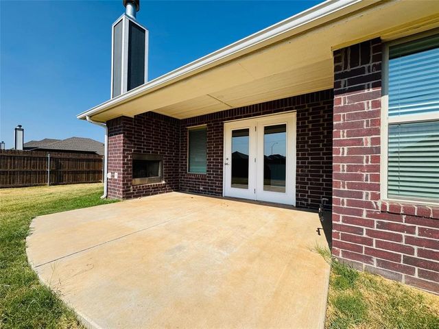 9005 Poppey Place, Yukon, OK 73099