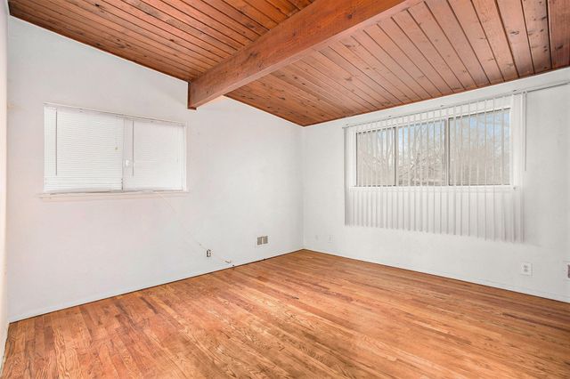 1239 Northfield Avenue NE, Grand Rapids, MI 49505