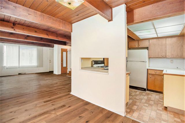 1239 Northfield Avenue NE, Grand Rapids, MI 49505