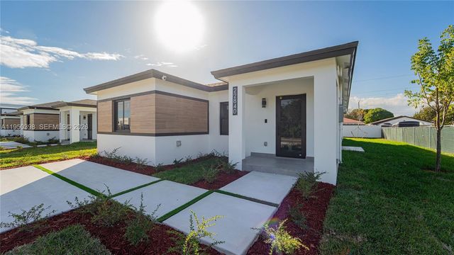 22880 SW 122nd PL, Miami, FL 33170