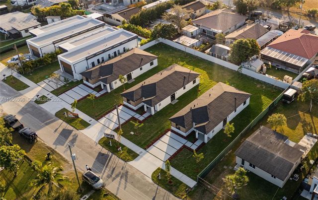 22880 SW 122nd PL, Miami, FL 33170