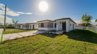 22880 SW 122nd PL, Miami, FL 33170