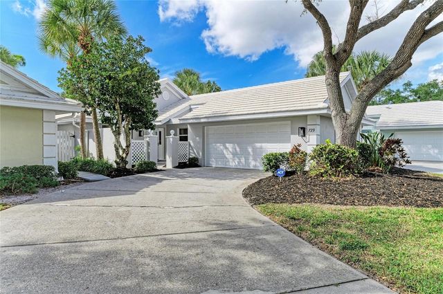 729 BRIGHTSIDE CRESCENT DRIVE 33, Venice, FL 34293