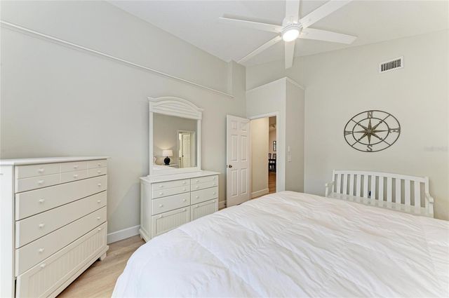 729 BRIGHTSIDE CRESCENT DRIVE 33, Venice, FL 34293