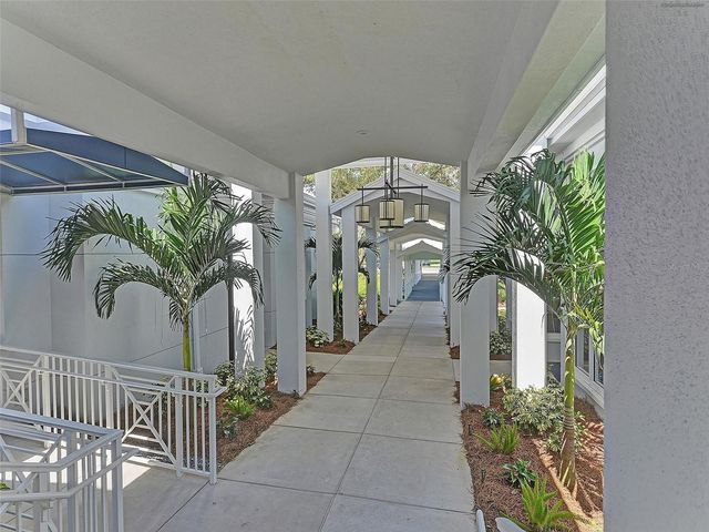729 BRIGHTSIDE CRESCENT DRIVE 33, Venice, FL 34293