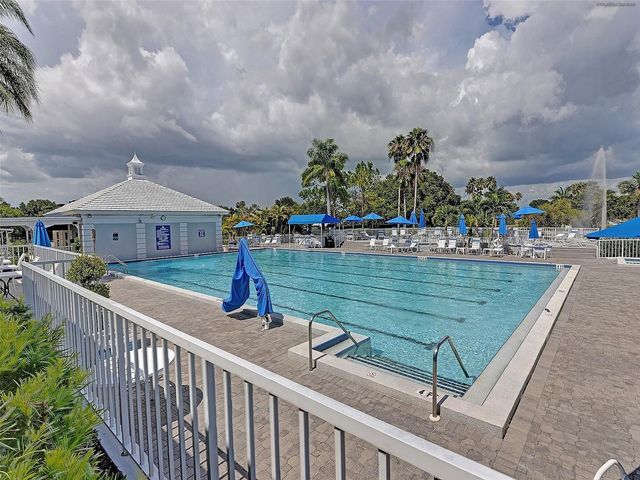 729 BRIGHTSIDE CRESCENT DRIVE 33, Venice, FL 34293