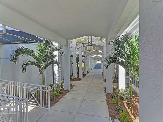 729 BRIGHTSIDE CRESCENT DRIVE 33, Venice, FL 34293