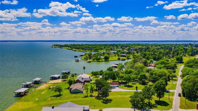 600 Wilderness Road, Point Blank, TX 77364