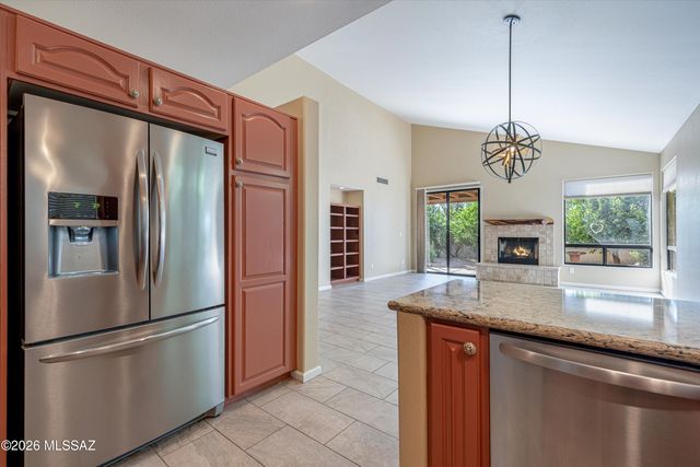5839 N Misty Ridge Drive, Tucson, AZ 85718