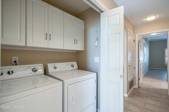 5839 N Misty Ridge Drive, Tucson, AZ 85718