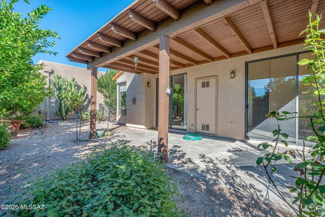 5839 N Misty Ridge Drive, Tucson, AZ 85718