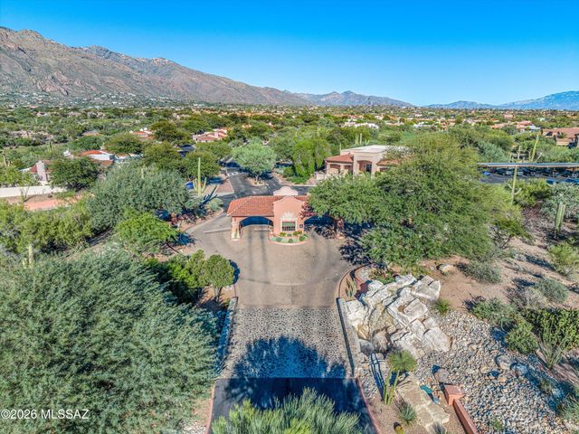5839 N Misty Ridge Drive, Tucson, AZ 85718