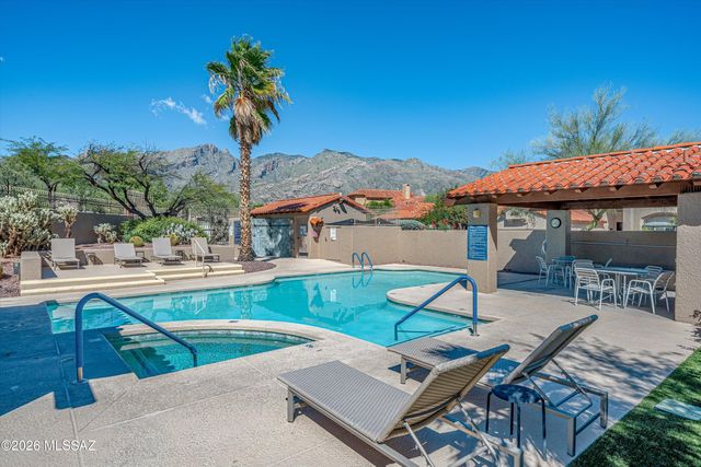 5839 N Misty Ridge Drive, Tucson, AZ 85718