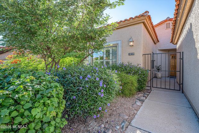 5839 N Misty Ridge Drive, Tucson, AZ 85718