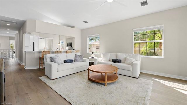 8617 Champions PT # 403, Naples, FL 34113