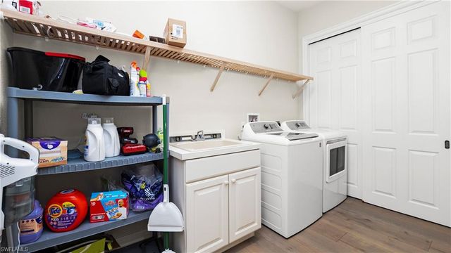 8617 Champions PT # 403, Naples, FL 34113