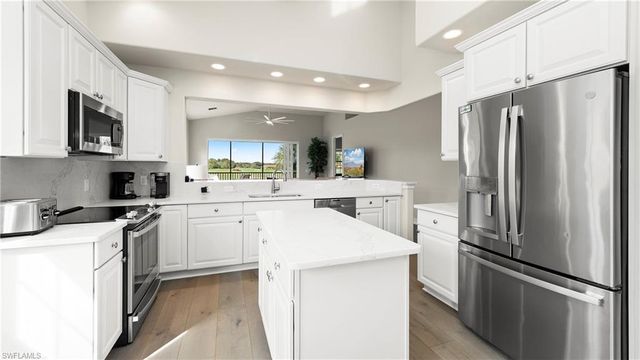 8617 Champions PT # 403, Naples, FL 34113