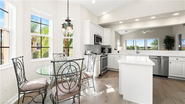 8617 Champions PT # 403, Naples, FL 34113