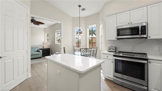 8617 Champions PT # 403, Naples, FL 34113