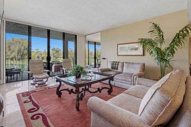 910 Island Drive 206, Rancho Mirage, CA 92270
