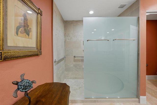 910 Island Drive 206, Rancho Mirage, CA 92270