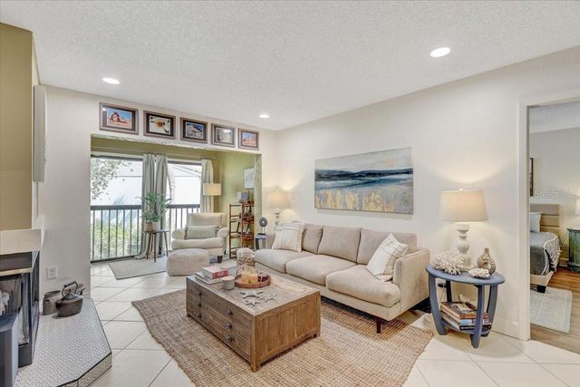 1952 LAUGHING GULL LANE 1426, Clearwater, FL 33762