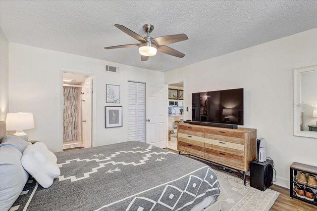 1952 LAUGHING GULL LANE 1426, Clearwater, FL 33762