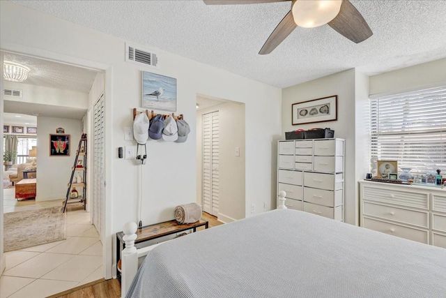 1952 LAUGHING GULL LANE 1426, Clearwater, FL 33762