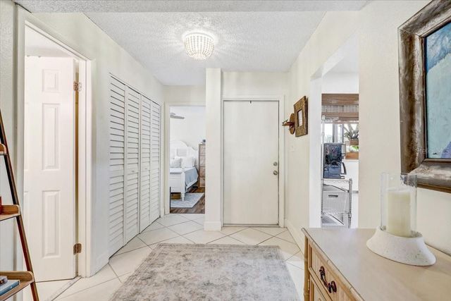1952 LAUGHING GULL LANE 1426, Clearwater, FL 33762