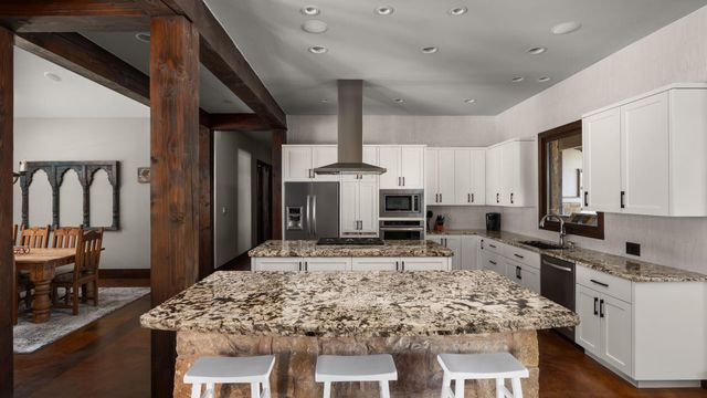 265 McKellar RD, Dripping Springs, TX 78620