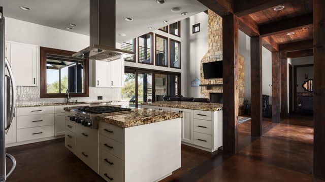 265 McKellar RD, Dripping Springs, TX 78620