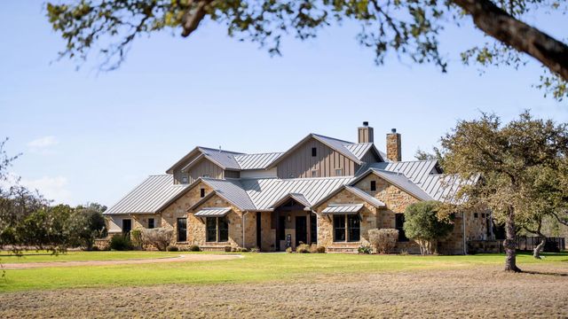 265 McKellar RD, Dripping Springs, TX 78620