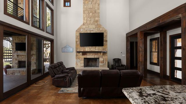 265 McKellar RD, Dripping Springs, TX 78620