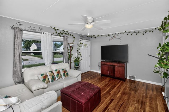 2003 60th Street, Des Moines, IA 50322