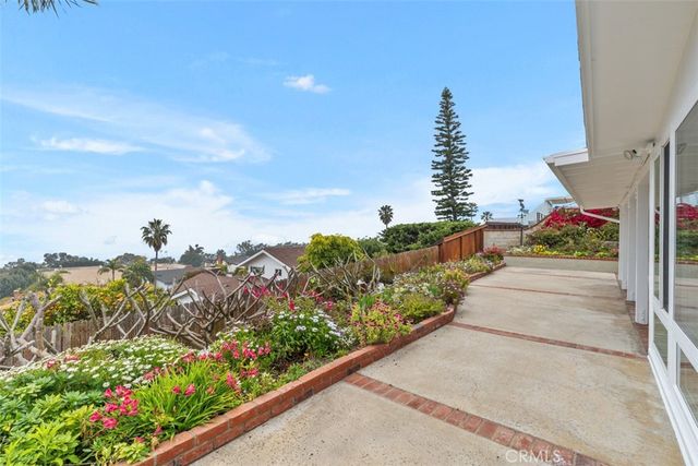 30811 Driftwood Drive, Laguna Beach, CA 92651