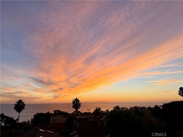 30811 Driftwood Drive, Laguna Beach, CA 92651